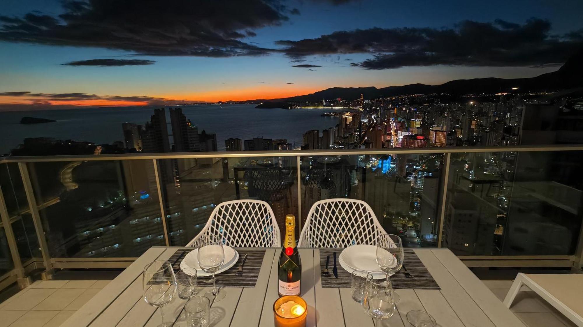 Апартаменти Skyline Floor 28 Sea Views Бенідорм Екстер'єр фото